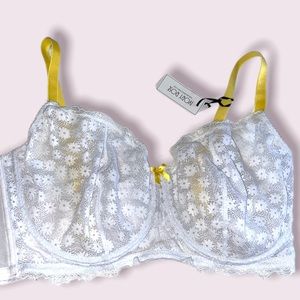 Ivory Rose Fuller Bust Daisy Lace Bralette